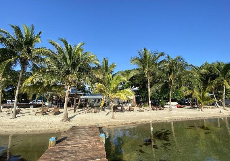 אתר נופש Maya Beach