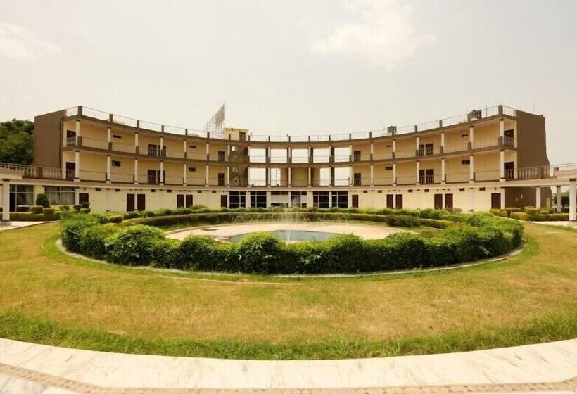 Shakunt Resort   A Eco Green Resort