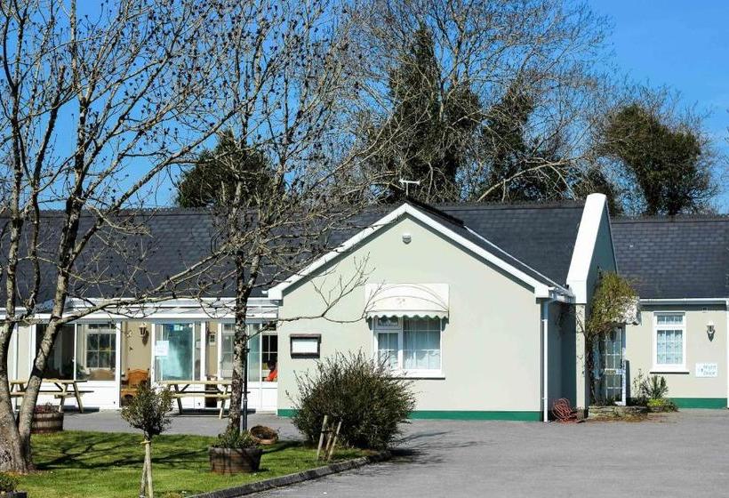 The Rose Garden Bed & Breakfast And Cafe