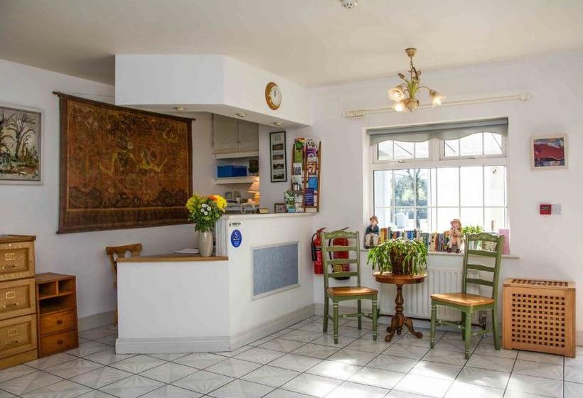 The Rose Garden Bed & Breakfast And Cafe