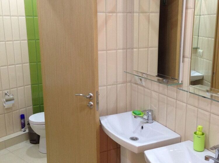 Voskresenskii Hostel