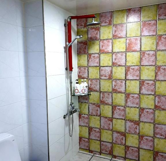 בית מלון כפרי Wawa