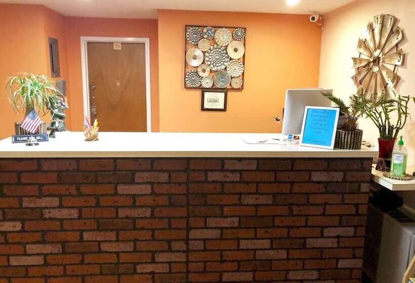 Annie Oakley Motel Oakley