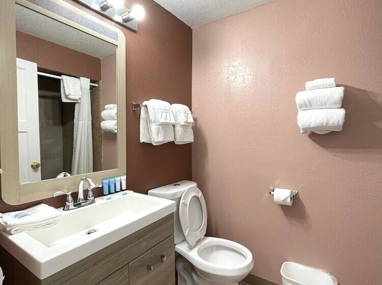 Annie Oakley Motel Oakley