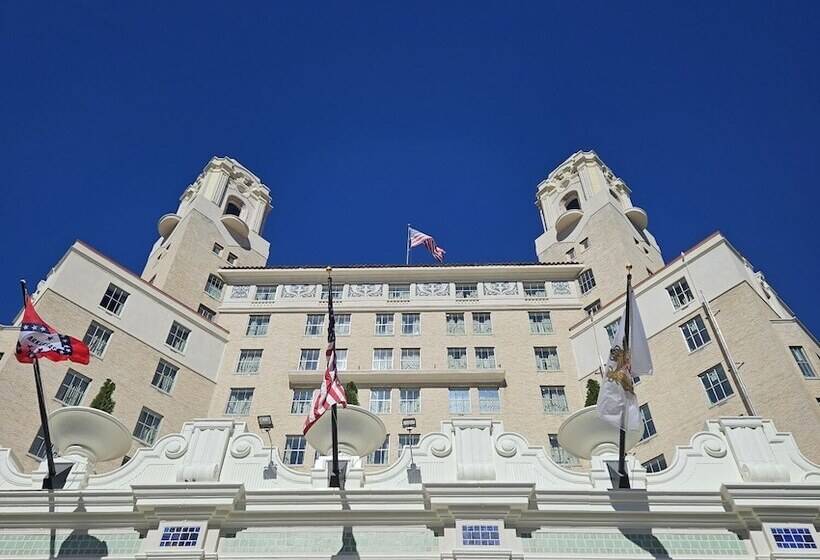 Arlington Resort Hotel & Spa