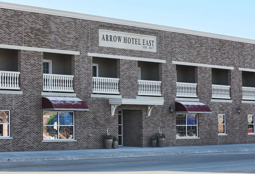 Arrow Hotel
