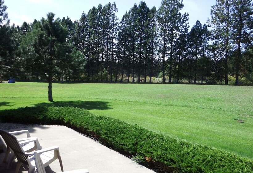 Bad Rock Bed And Breakfast Inn