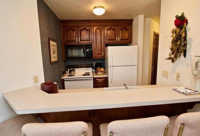 Baileys Harbor Yacht Club Resort