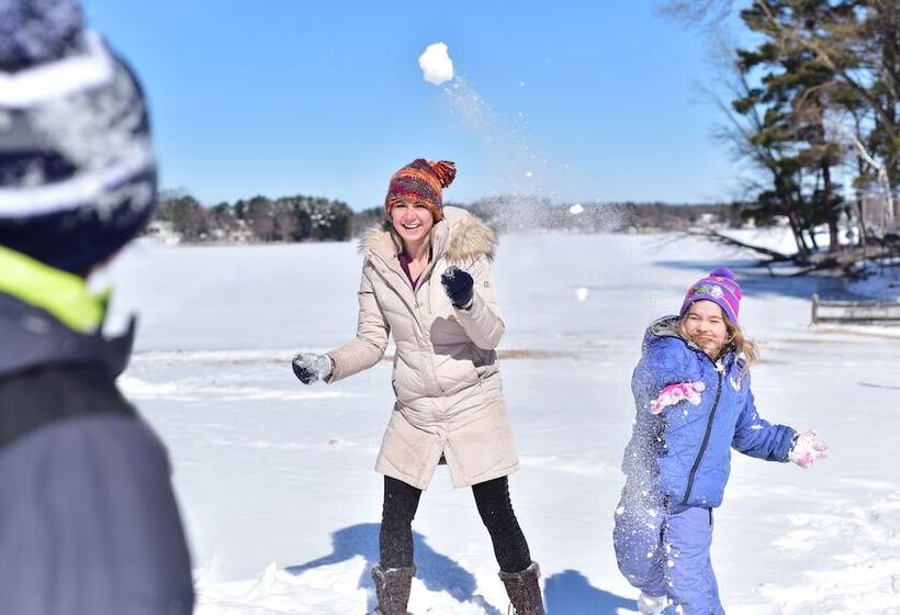 Bakers Sunset Bay Resort