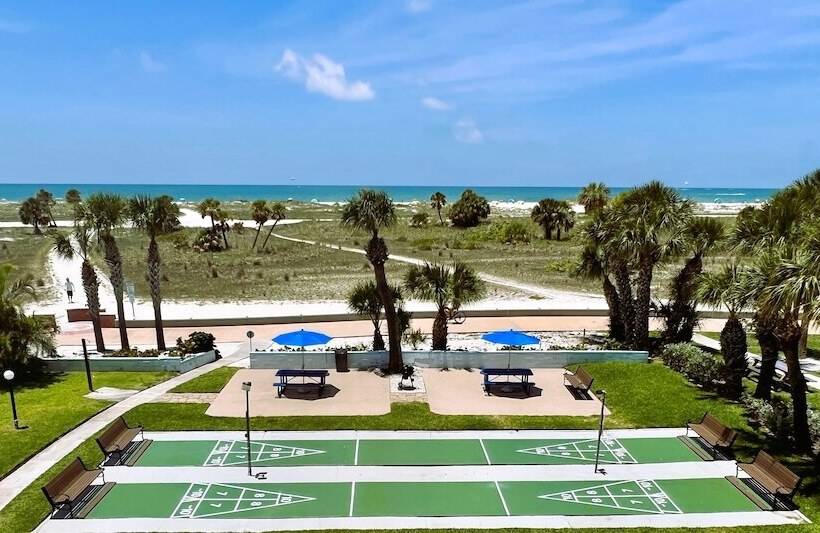 Beachside Resort Motel