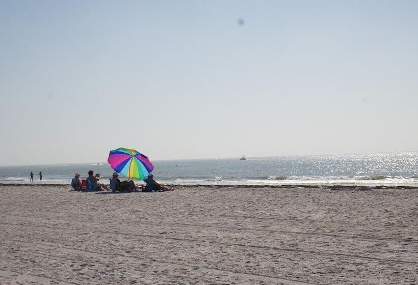 Beachside Resort Motel