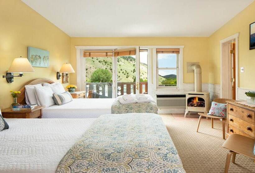 مبيت وإفطار The Alpine House