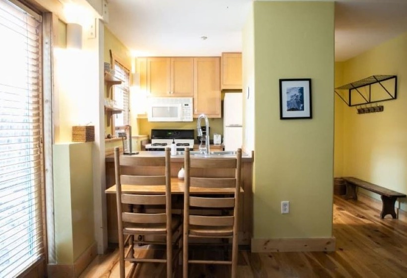 مبيت وإفطار The Alpine House