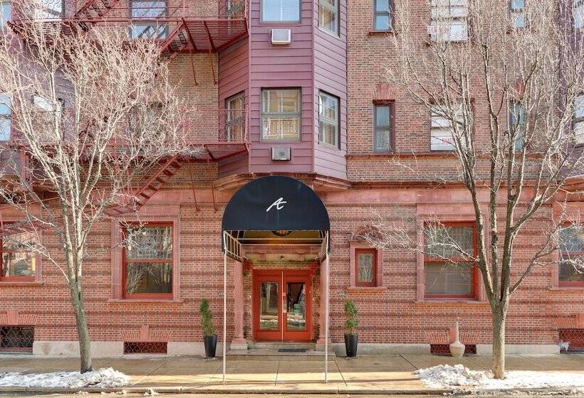 Отель Alexander Inn