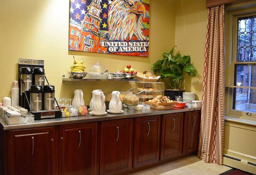 Отель Alexander Inn