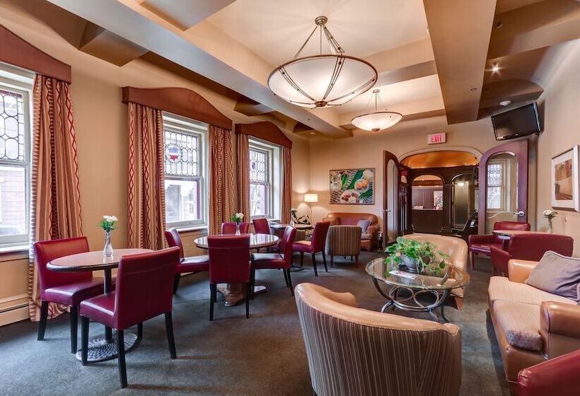 Отель Alexander Inn