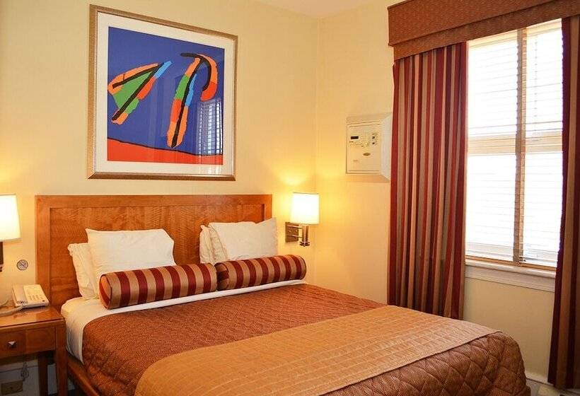 Отель Alexander Inn