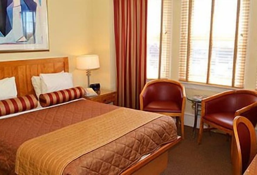 Отель Alexander Inn