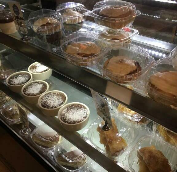 فندق Ambassador Inn