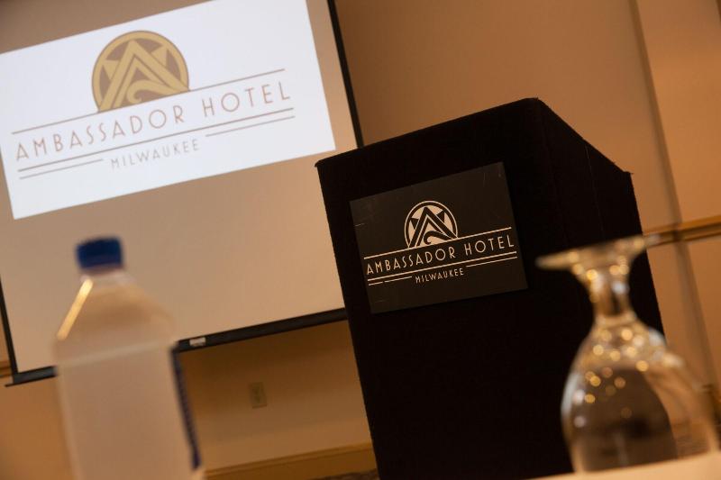 Ambassador Hotel Milwaukee, Trademark Collection By Wyndham