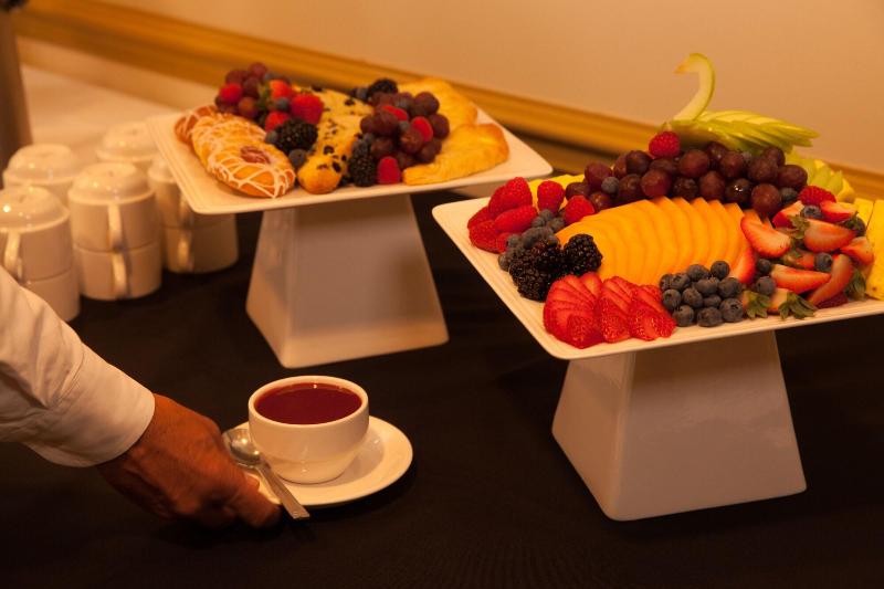 Ambassador Hotel Milwaukee, Trademark Collection By Wyndham