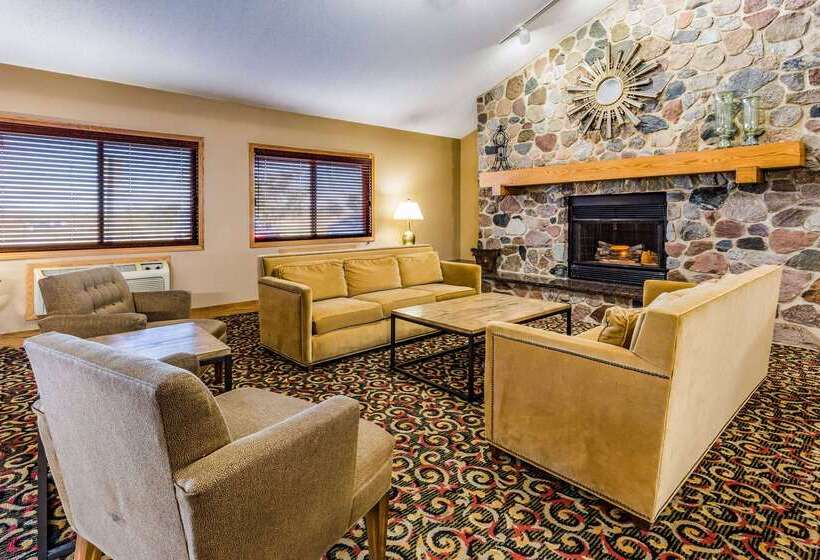 בית מלון כפרי Americinn By Wyndham Blue Earth