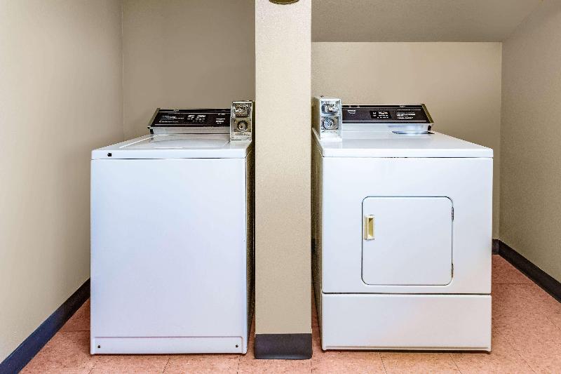 בית מלון כפרי Americinn By Wyndham Blue Earth