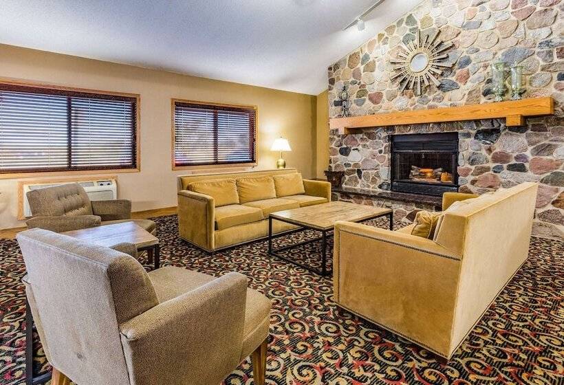 בית מלון כפרי Americinn By Wyndham Blue Earth