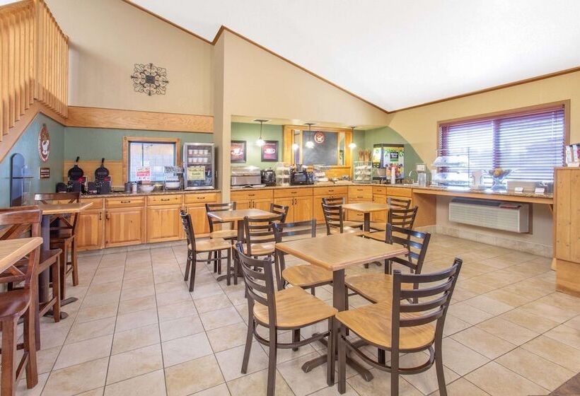 בית מלון כפרי Americinn By Wyndham Calumet