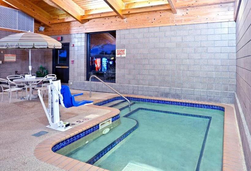 فندق Americinn By Wyndham Chanhassen