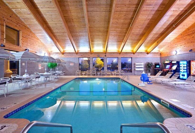 فندق Americinn By Wyndham Chanhassen