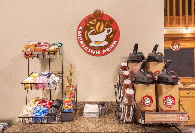 Отель Americinn By Wyndham Chippewa Falls