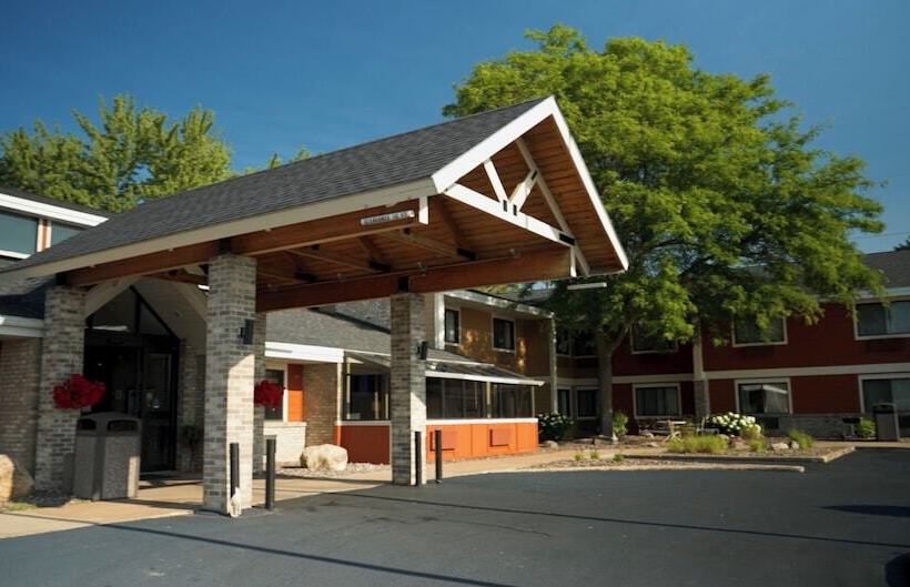 Отель Americinn By Wyndham Chippewa Falls