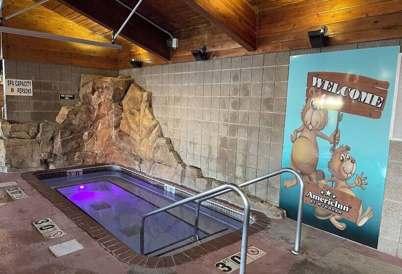 Отель Americinn By Wyndham Chippewa Falls
