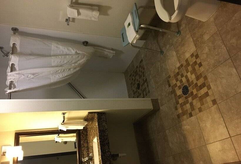 فندق Americinn By Wyndham Chippewa Falls