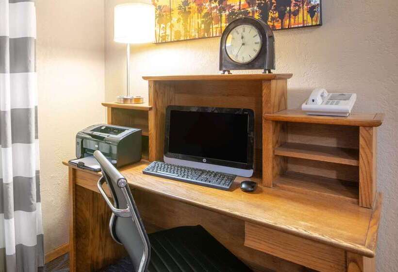 فندق Americinn By Wyndham Clear Lake