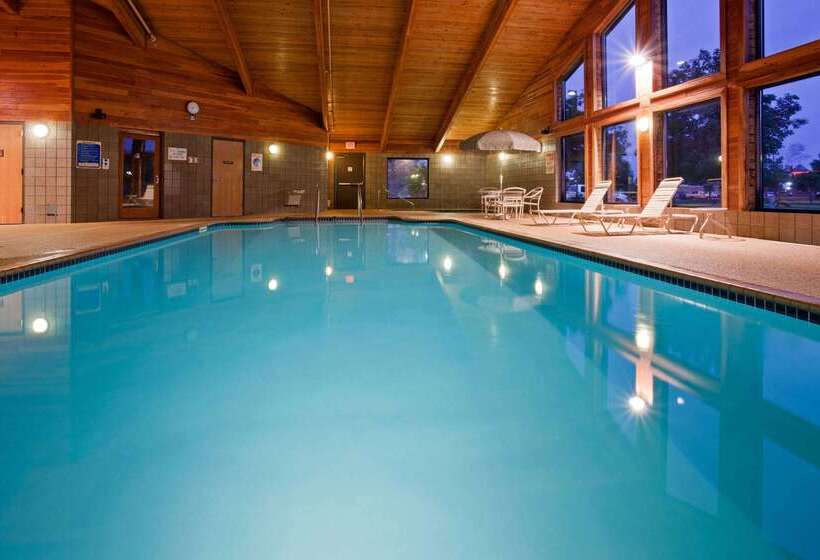 Отель Americinn By Wyndham Coon Rapids