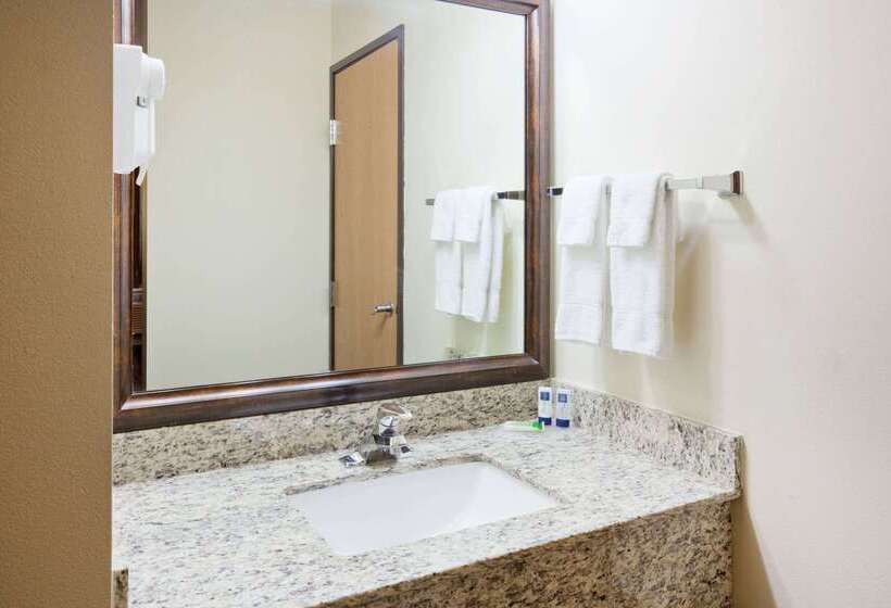 Отель Americinn By Wyndham Coon Rapids