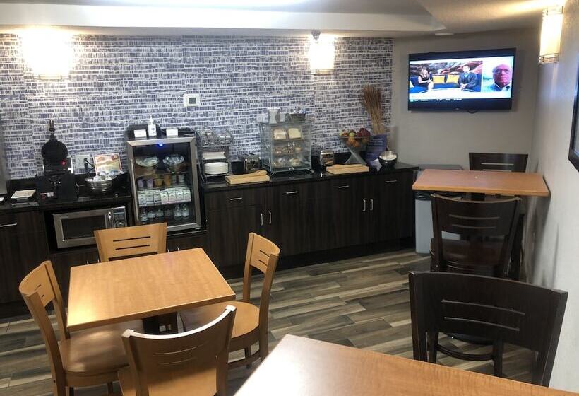فندق Americinn By Wyndham Crookston U Of M Crookston