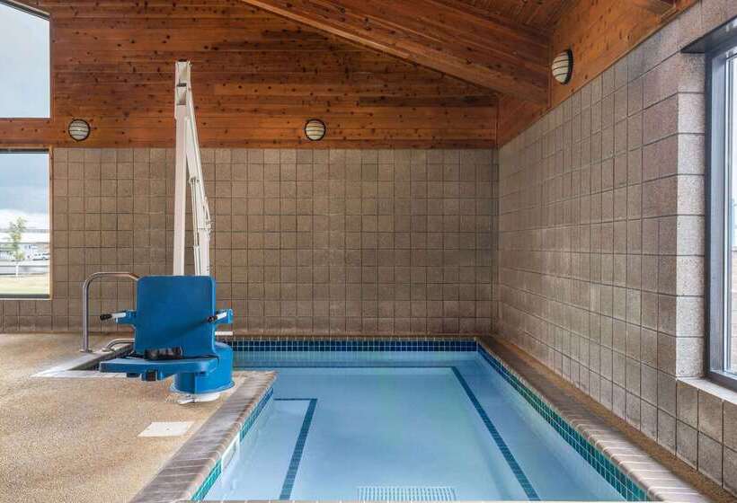 בית מלון כפרי Americinn By Wyndham Detroit Lakes