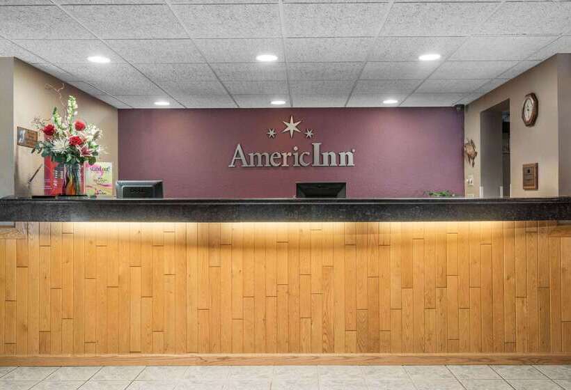בית מלון כפרי Americinn By Wyndham Detroit Lakes