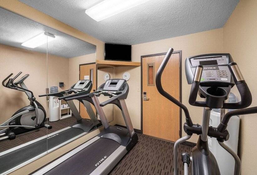 בית מלון כפרי Americinn By Wyndham Detroit Lakes