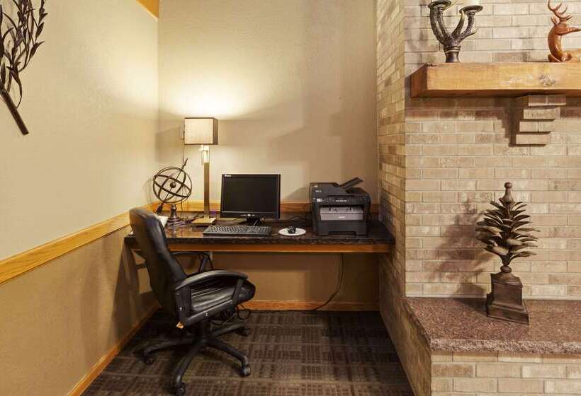 فندق Americinn By Wyndham Dickinson