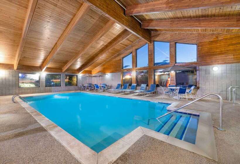 فندق Americinn By Wyndham Dickinson