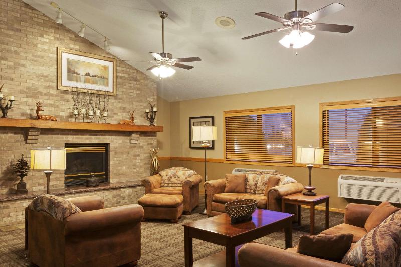 فندق Americinn By Wyndham Dickinson