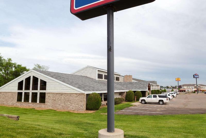 فندق Americinn By Wyndham Dickinson