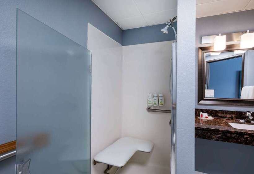 فندق Americinn By Wyndham Eau Claire