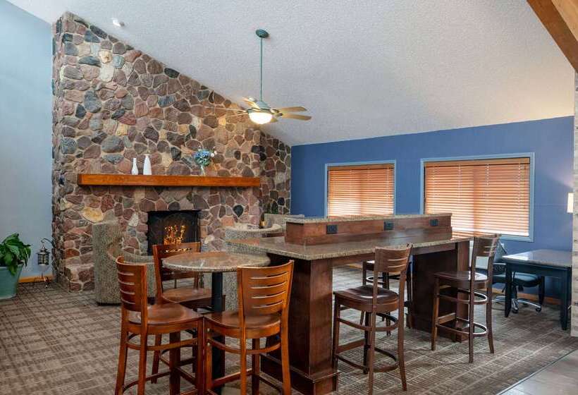 فندق Americinn By Wyndham Eau Claire