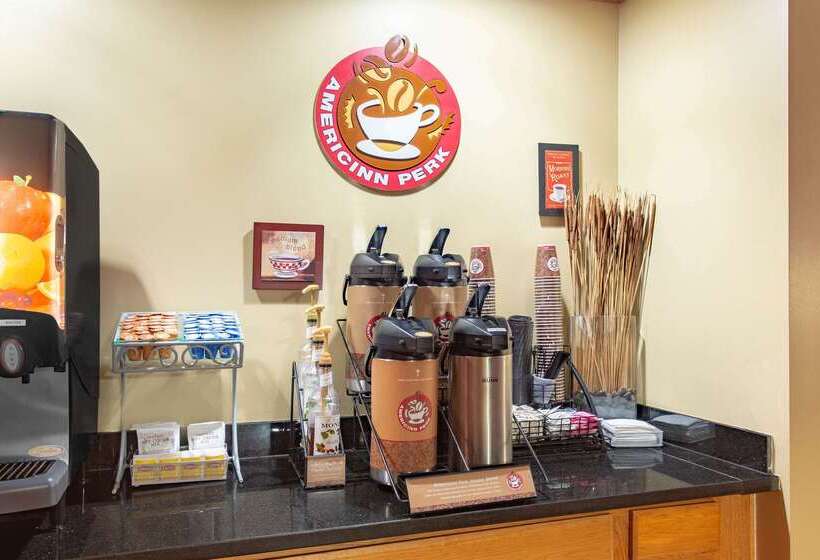 فندق Americinn By Wyndham Elkhorn Near Lake Geneva