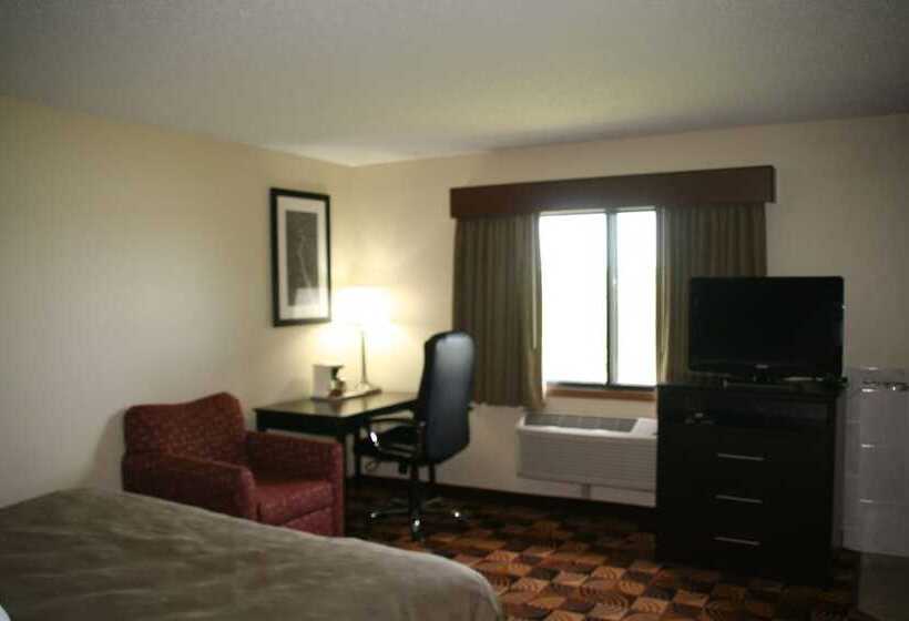 فندق Americinn By Wyndham Elkhorn Near Lake Geneva